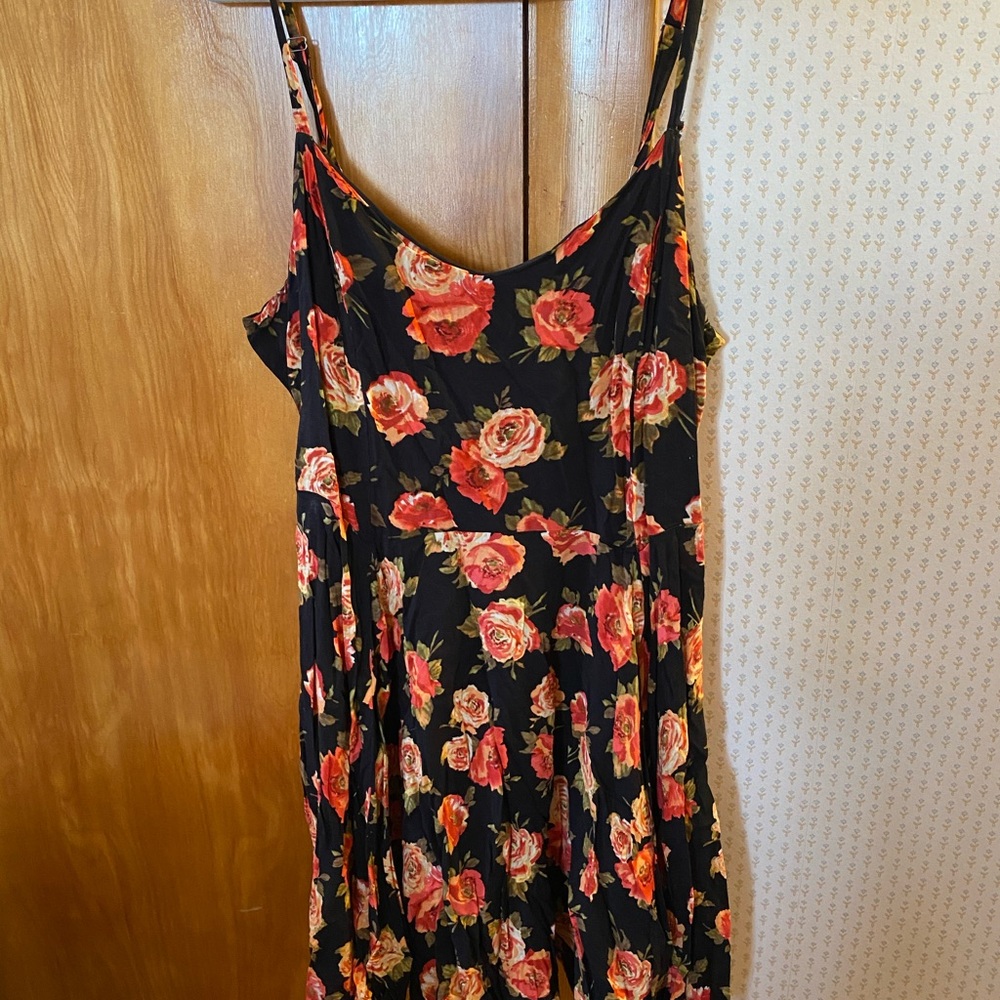 Spaghetti strap floral dress